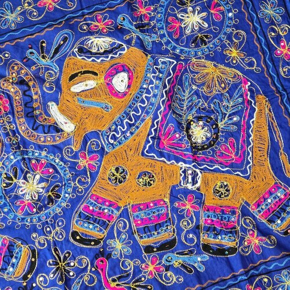 Handmade Embroidered Elephant Tablecloth/Wall Hanging Sequins Folk Art India - Picture 3 of 8